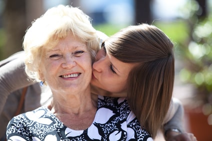 Comment aider une personne atteinte d'Alzheimer