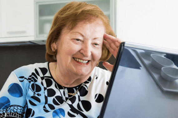 Internet chez les personnes âgées